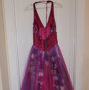 Formal dress/gown